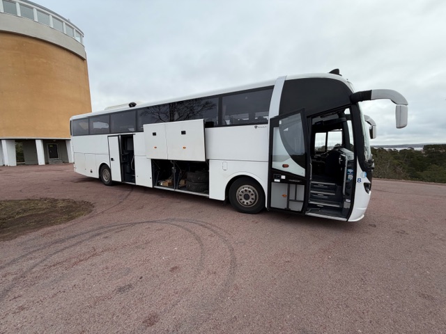 Scania OmniExpress 2015 302kW